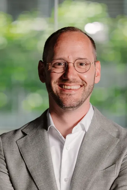 Portretfoto van Gerben Schut, Of Counsel · Advocaat